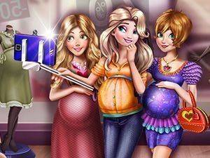 Princesses Pregnant Selfie Dress Up Game